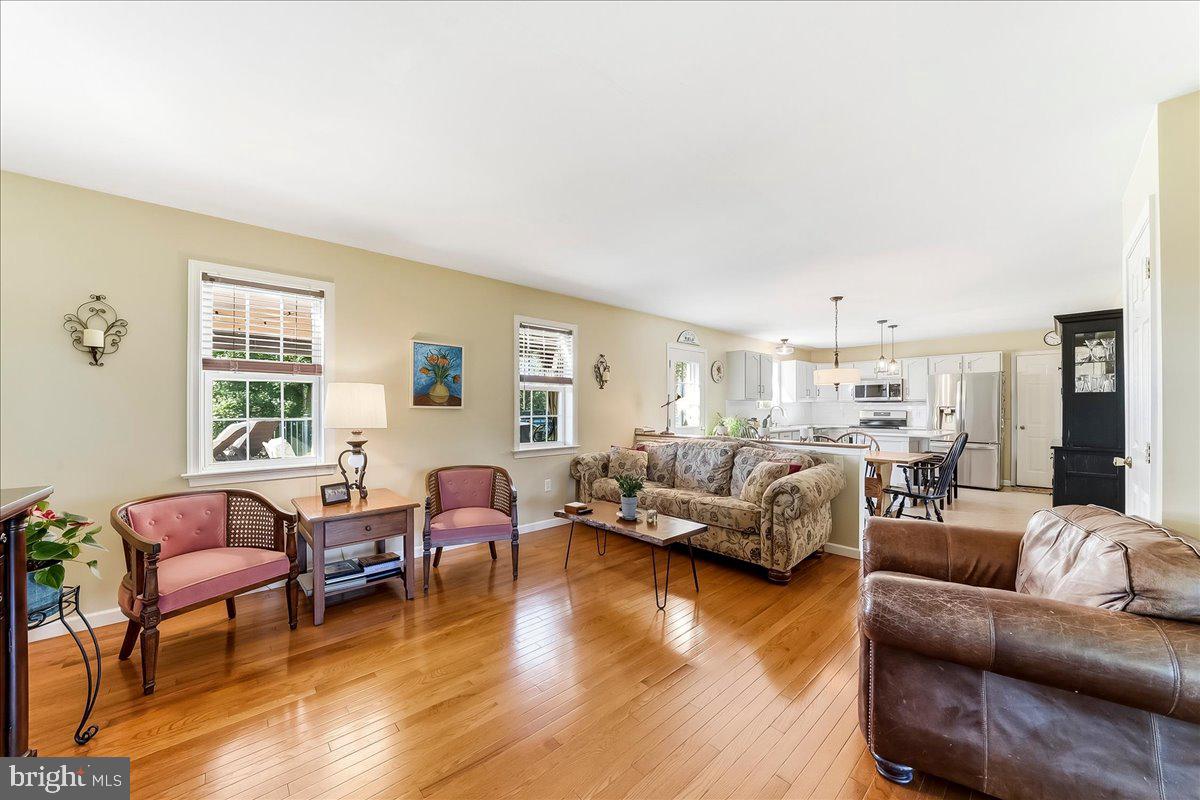 822 Waterway Rd Property Photo 13