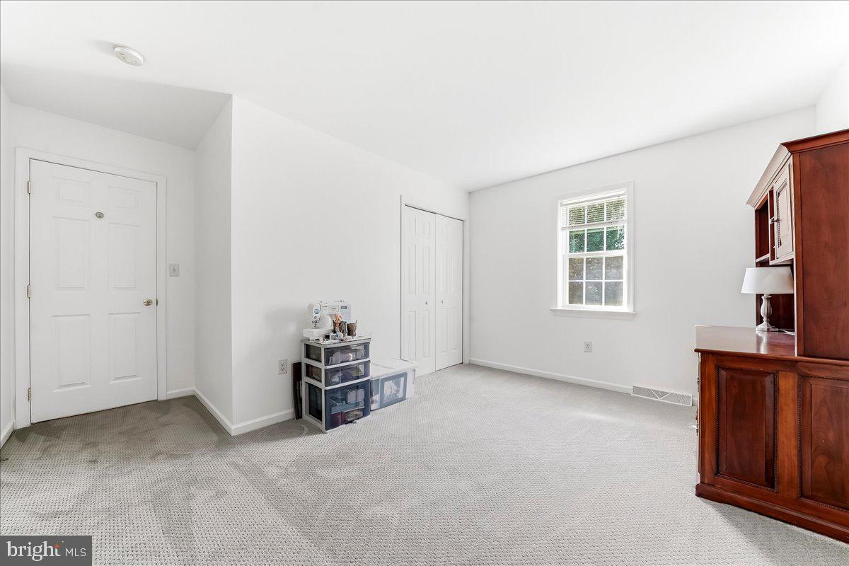 822 Waterway Rd Property Photo 29