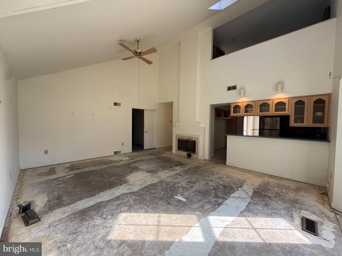 608 Westridge Ct #116 Property Photo 5