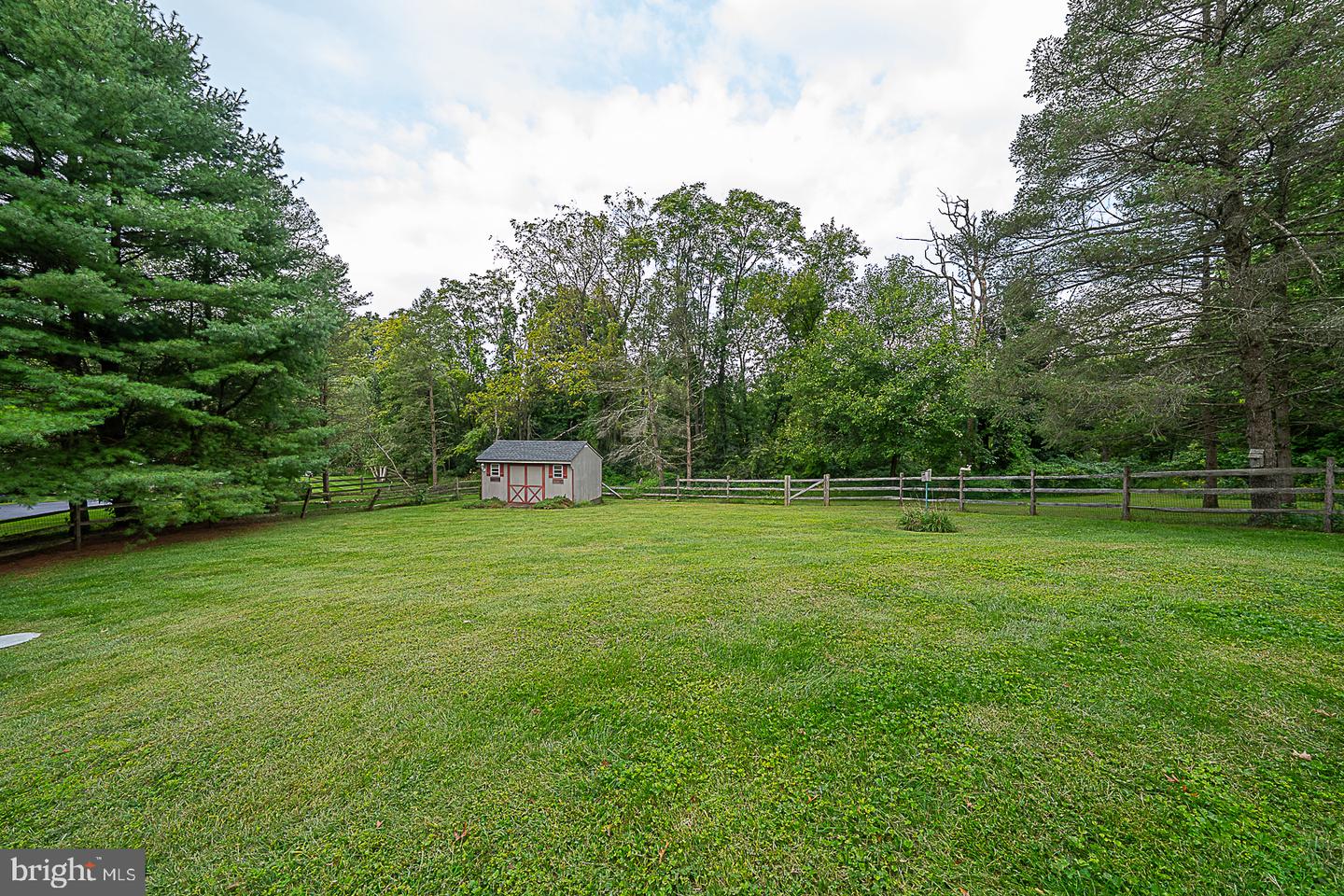19 Oneida Ct Property Photo 43