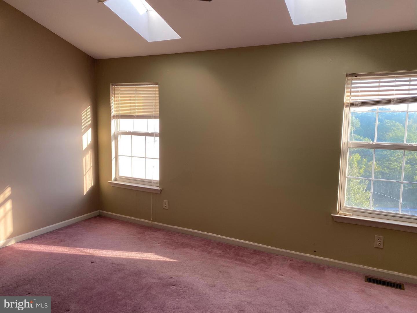 309 Huntington Ct #57 Property Photo 8