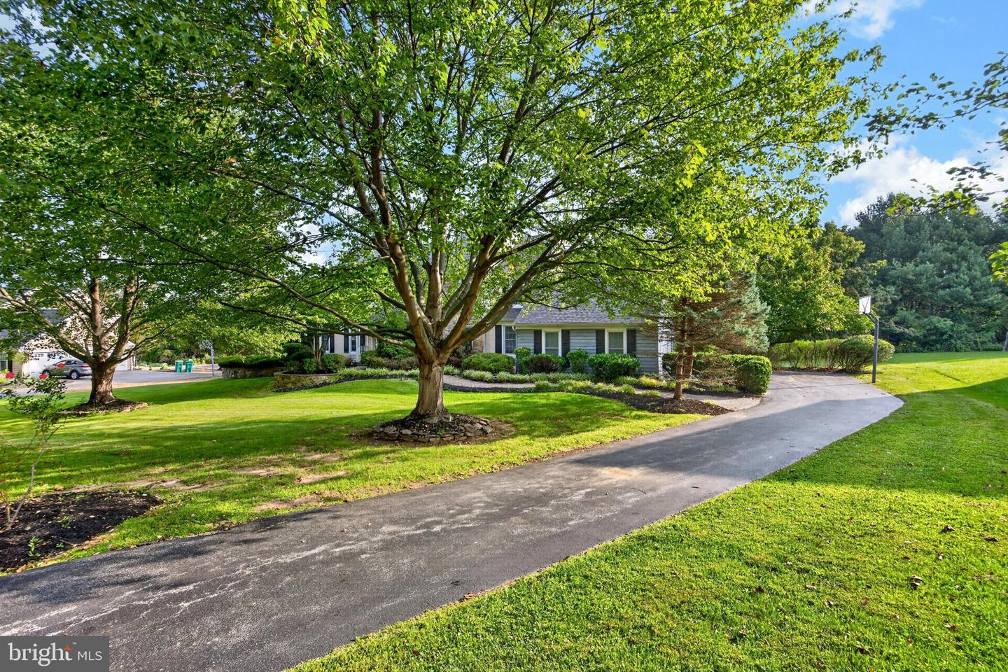 375 Country Ln Property Photo 47
