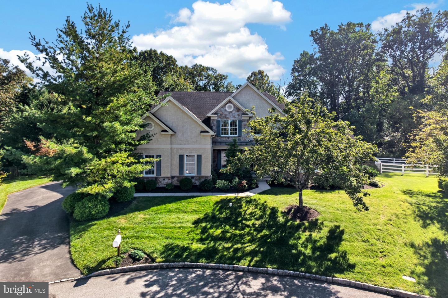1204 Aston Ct Property Photo 11