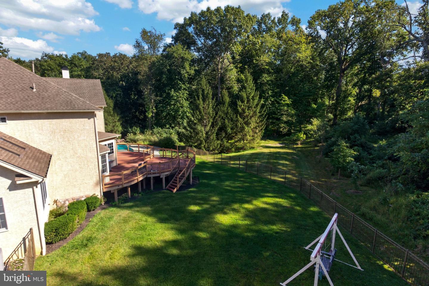 1204 Aston Ct Property Photo 15