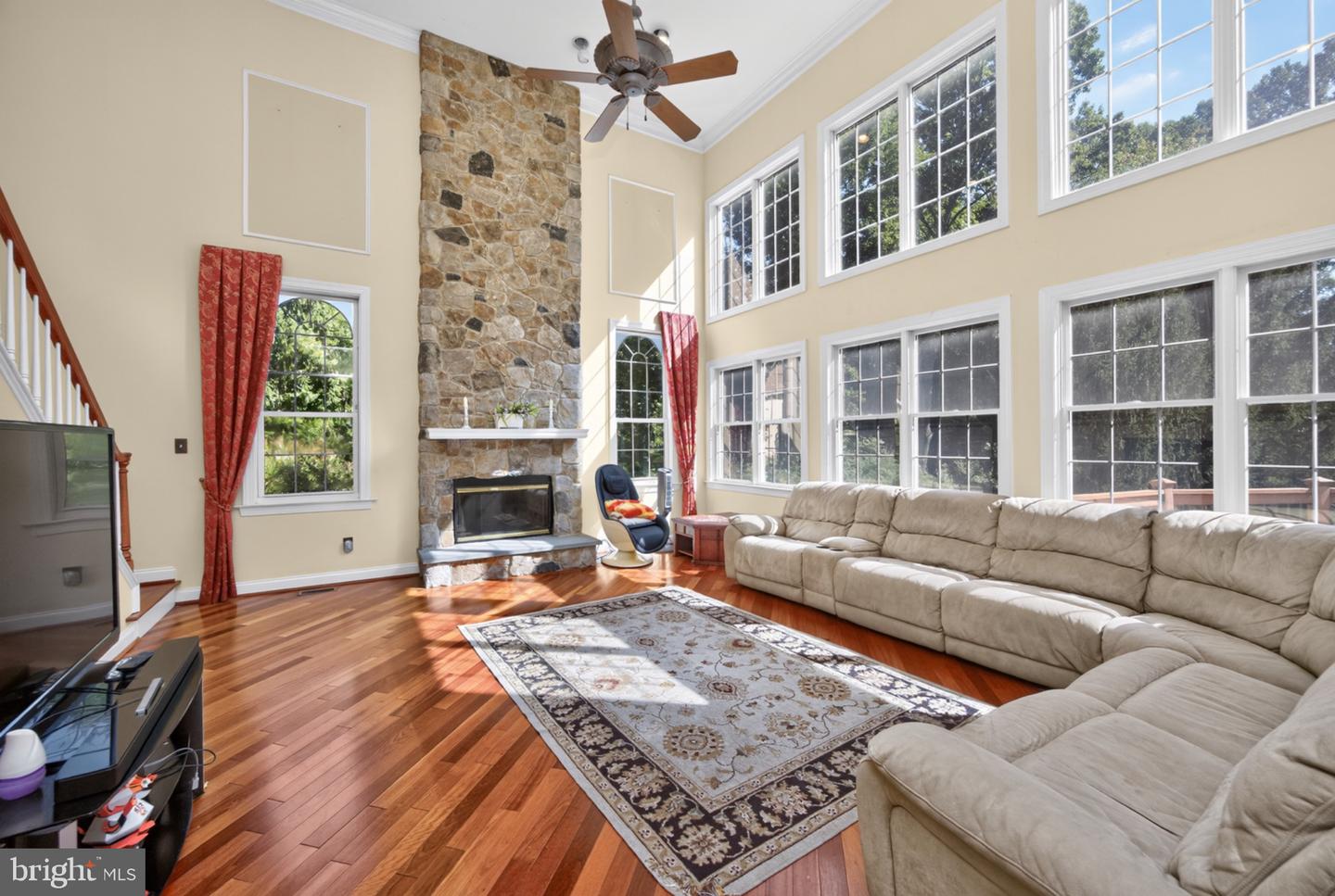 1204 Aston Ct Property Photo 41