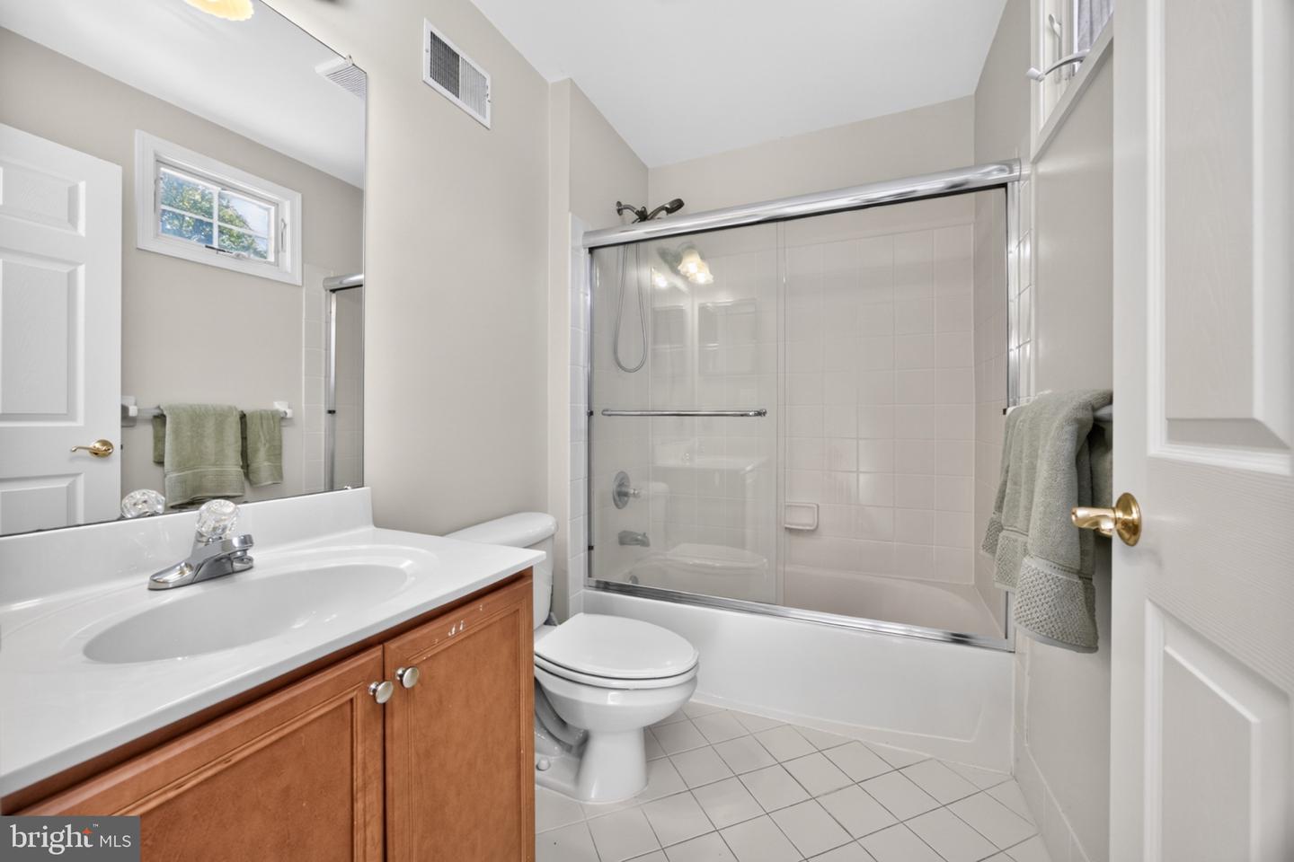 1204 Aston Ct Property Photo 52