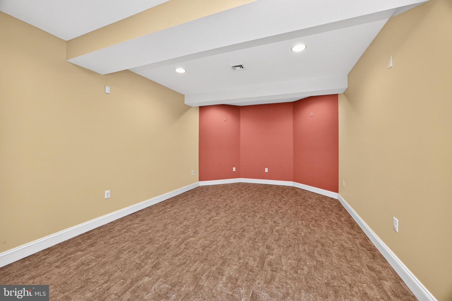 1204 Aston Ct Property Photo 58