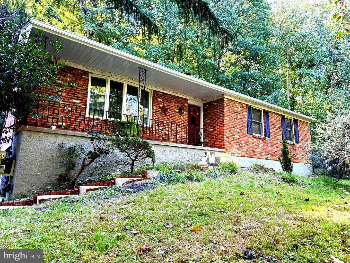 44 Spring Rd Property Photo 1
