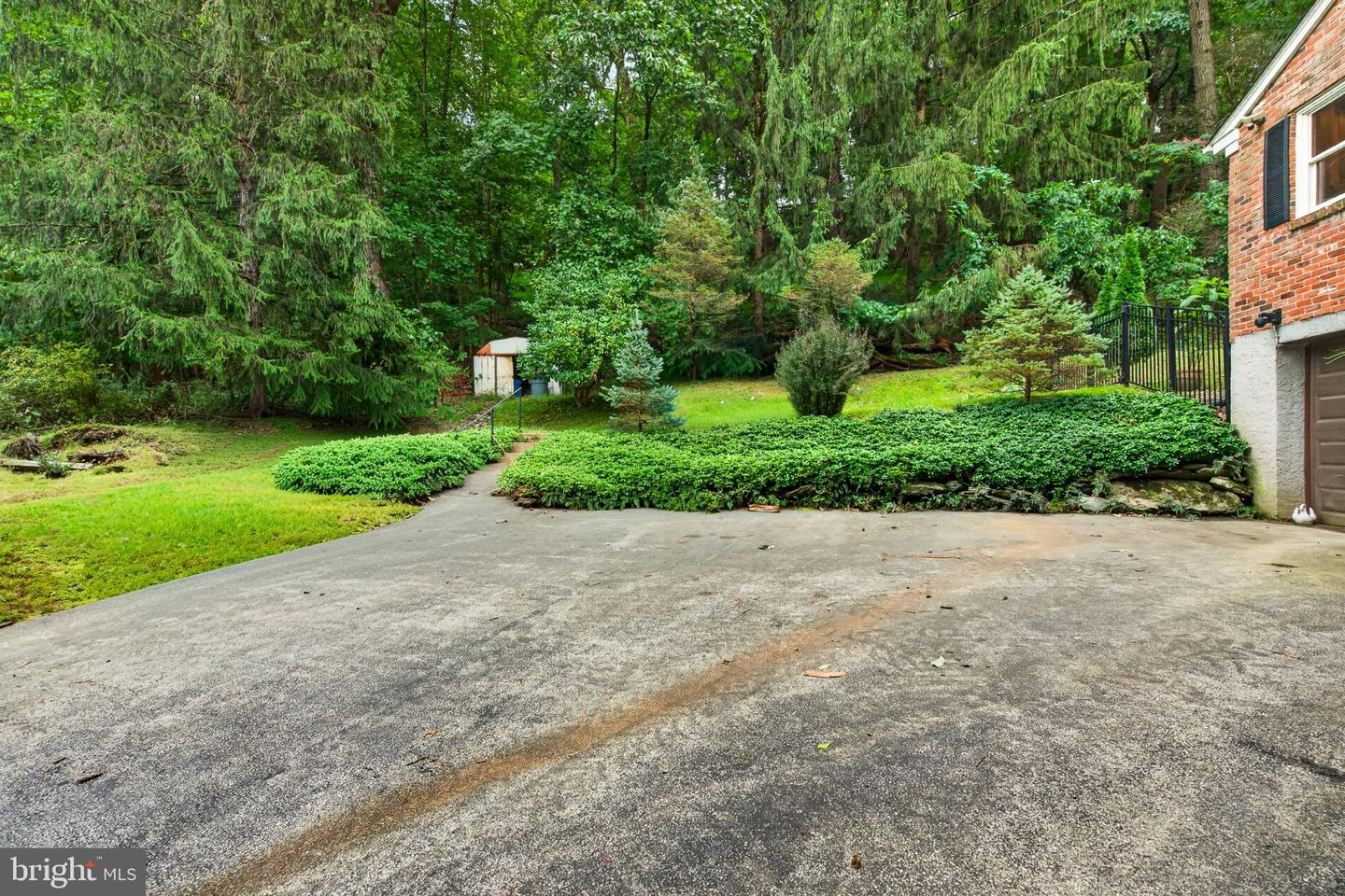 44 Spring Rd Property Photo 5