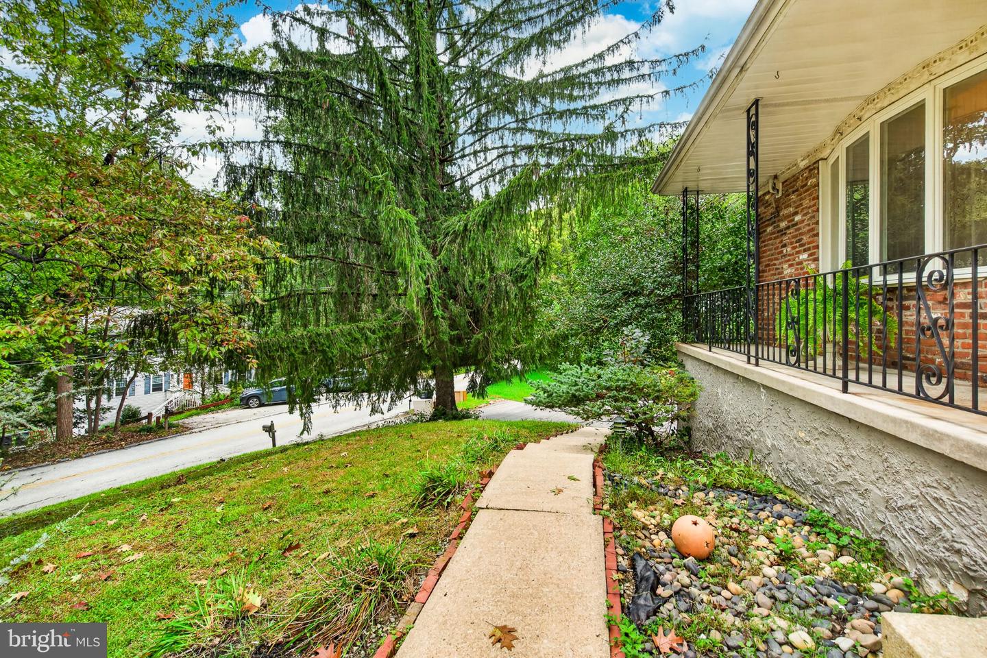 44 Spring Rd Property Photo 6
