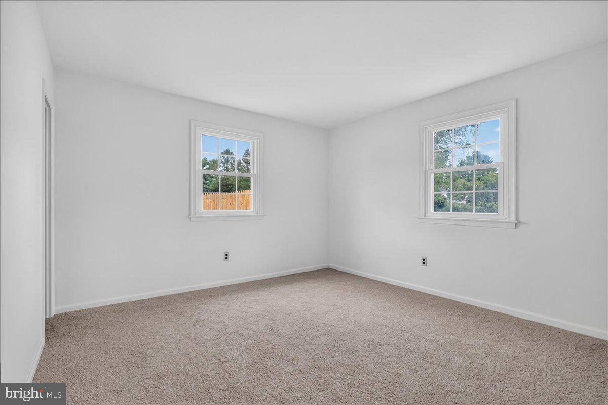805 Ellis Woods Rd Property Photo 16