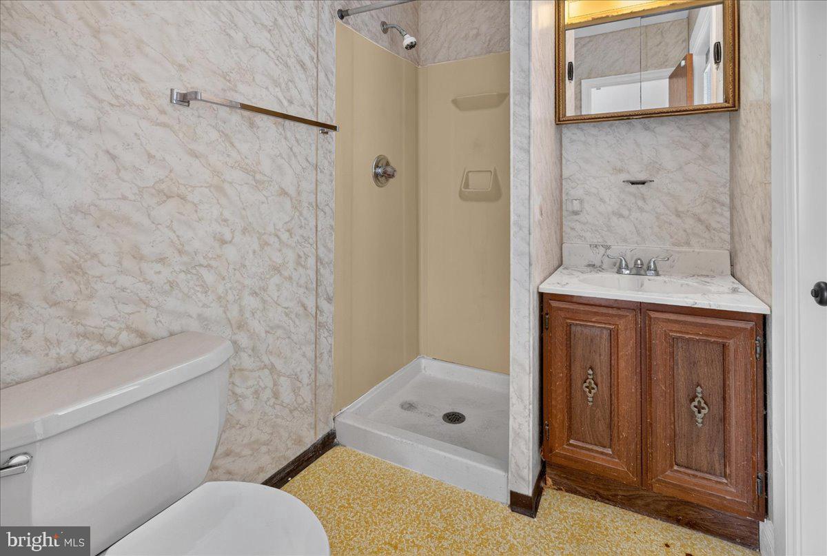 805 Ellis Woods Rd Property Photo 18