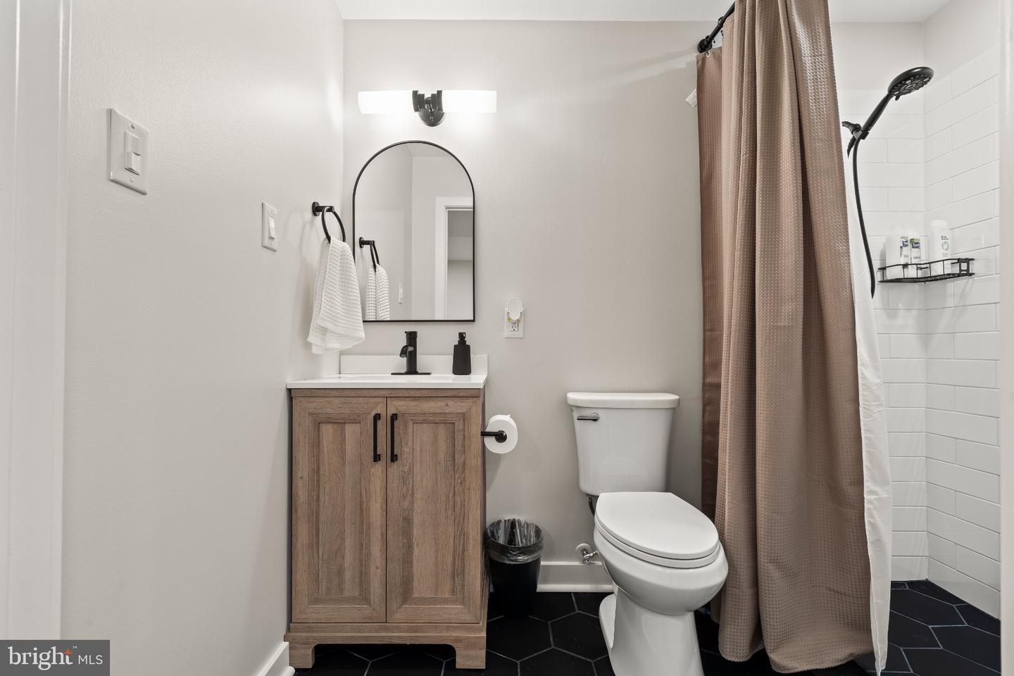 16 Graham Dr Property Photo 36