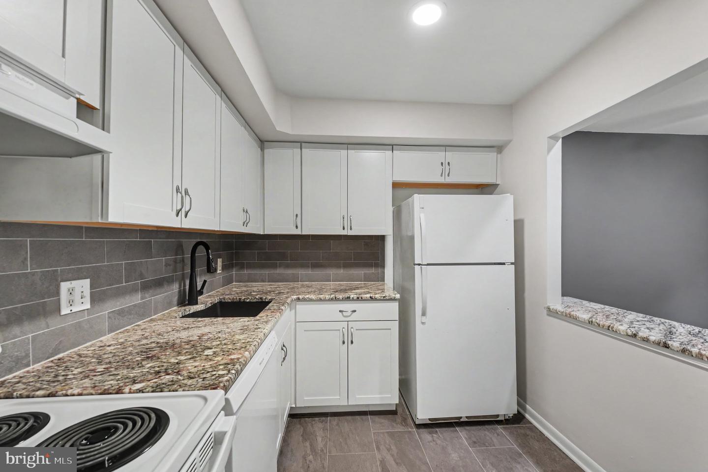 207 Walnut Hill Rd #19 Property Photo 14