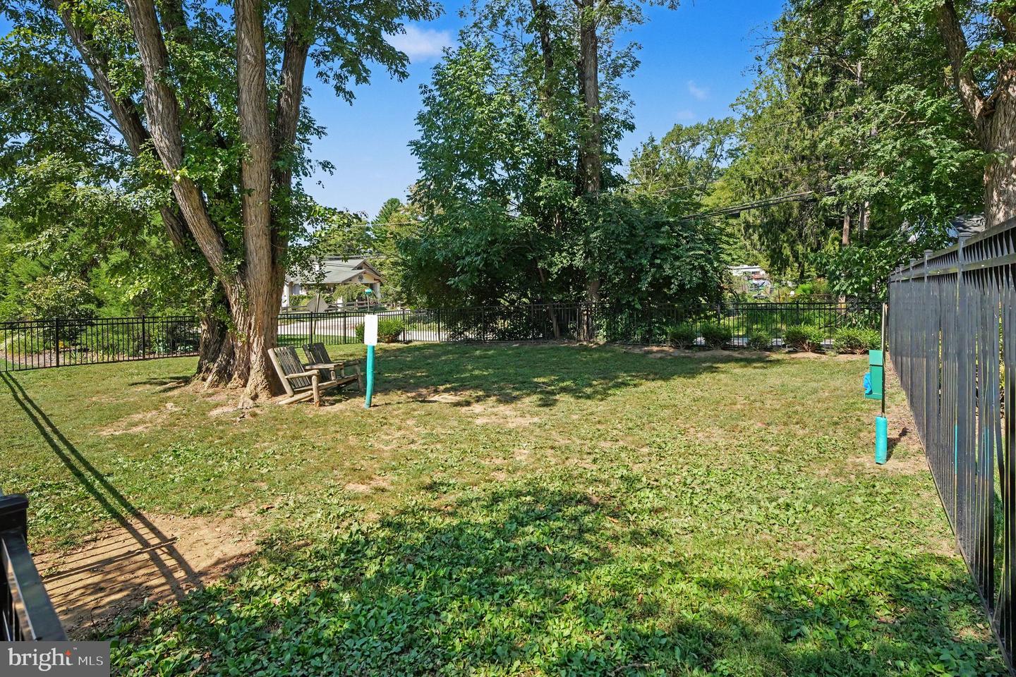 207 Walnut Hill Rd #19 Property Photo 31