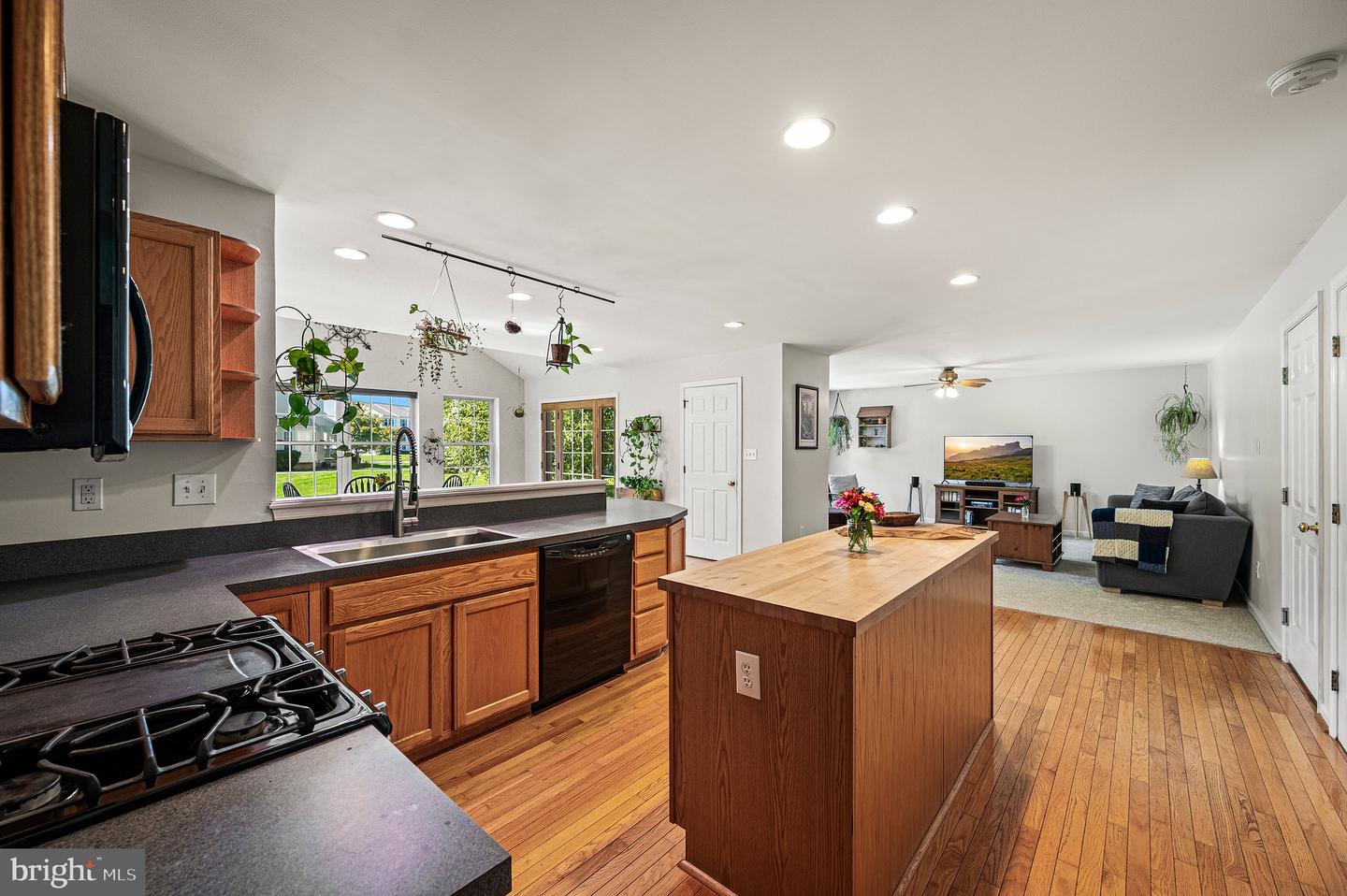 411 Winding Stream Rd Property Photo 14