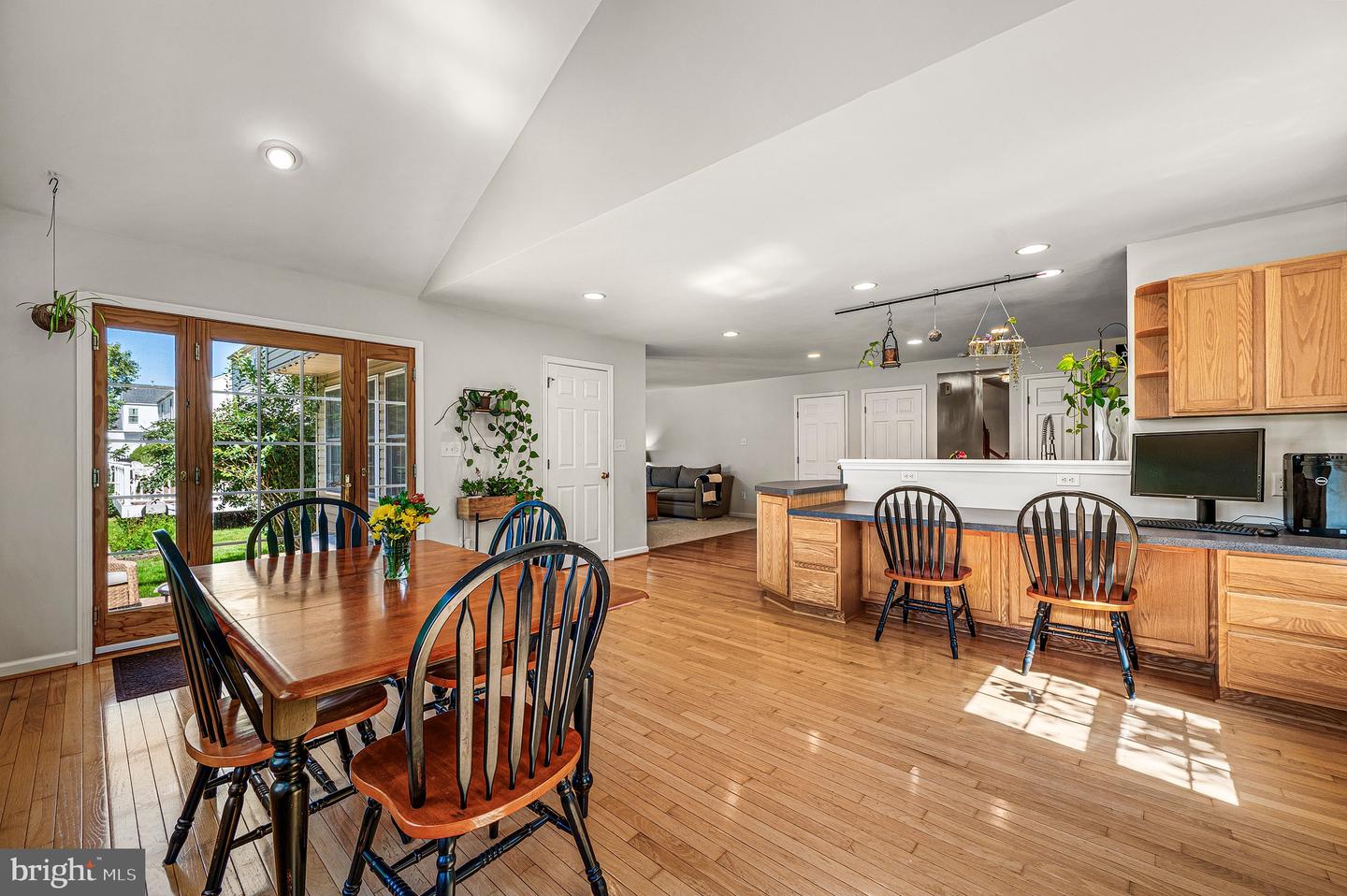 411 Winding Stream Rd Property Photo 18