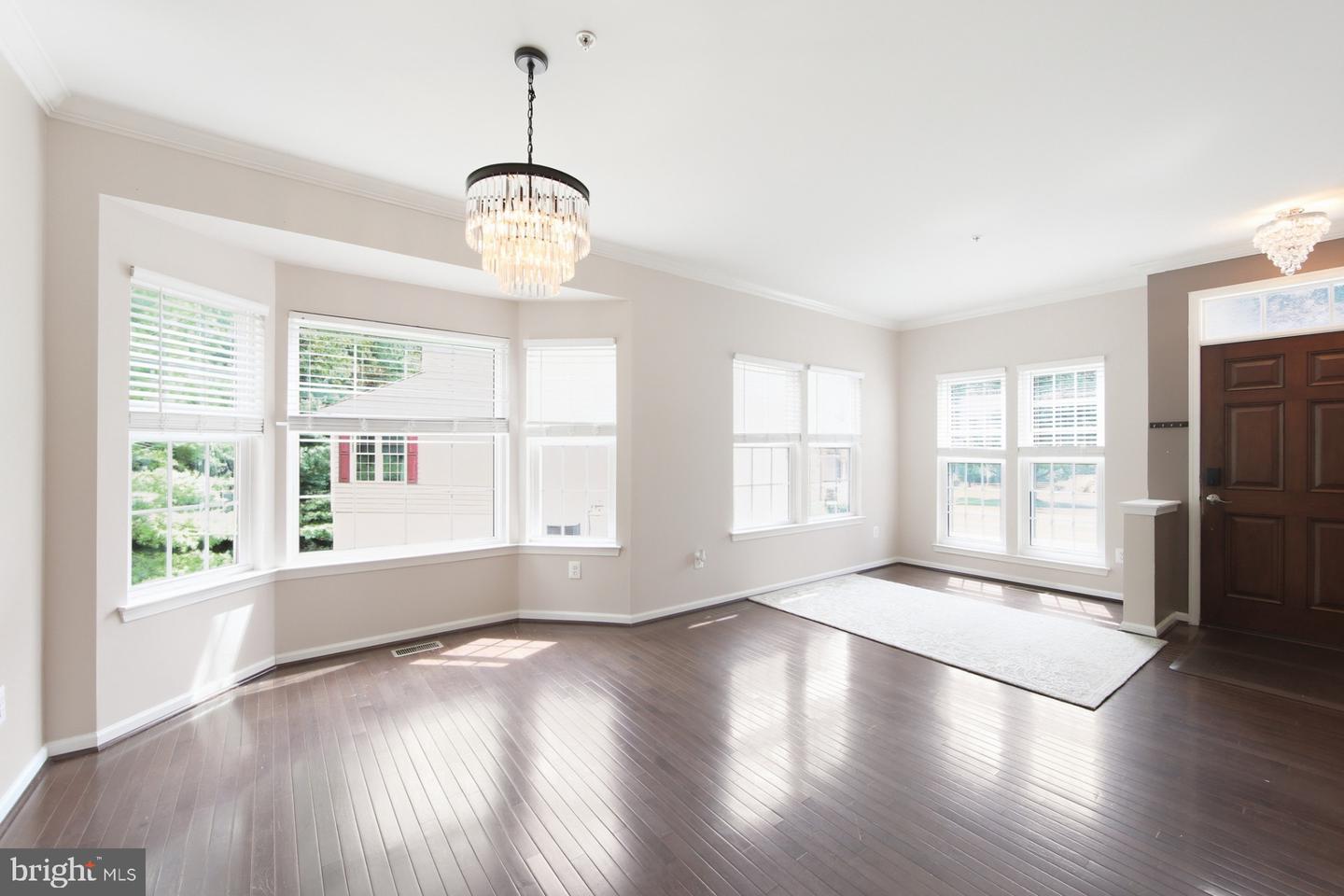 229 Tall Trees Cir #229 Property Photo 2