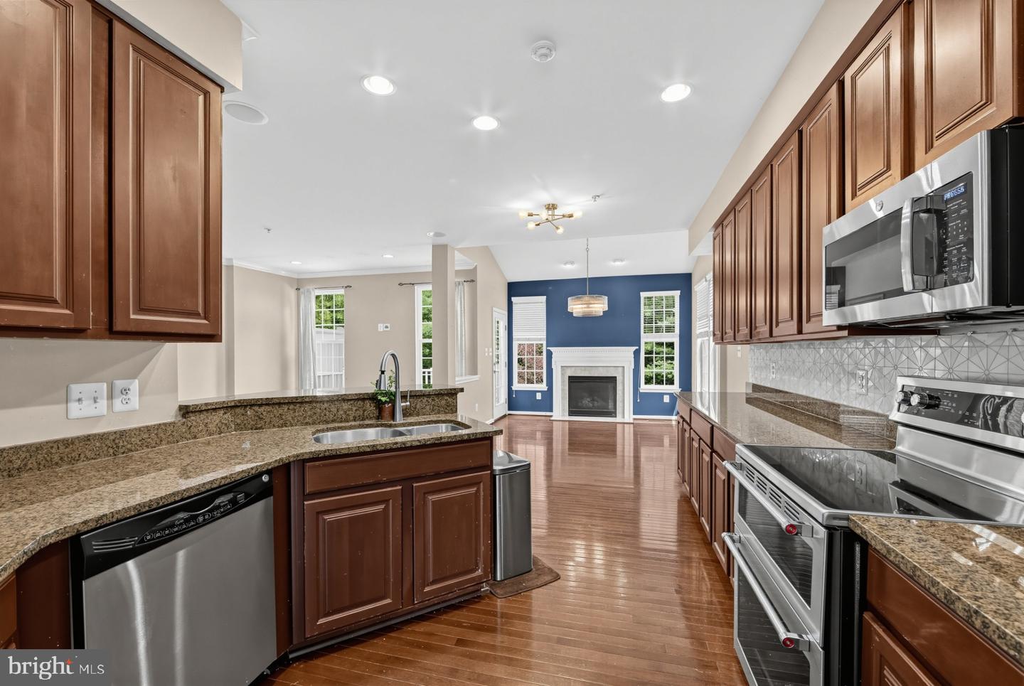 229 Tall Trees Cir #229 Property Photo 6