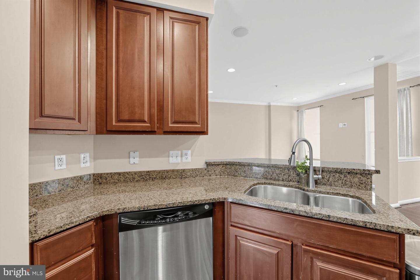 229 Tall Trees Cir #229 Property Photo 9