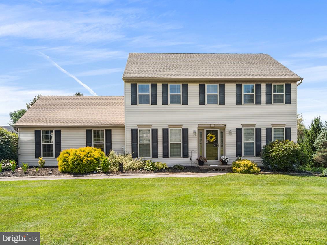 311 HERON DR