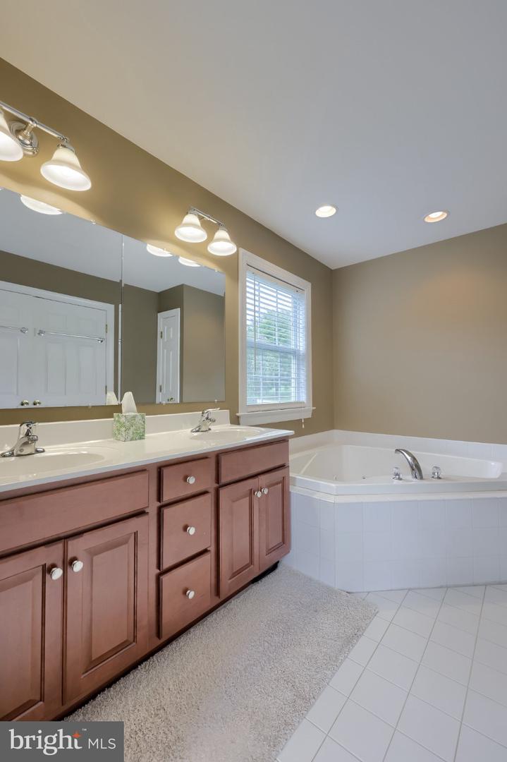 116 Cooper Hawk Dr Property Photo 61