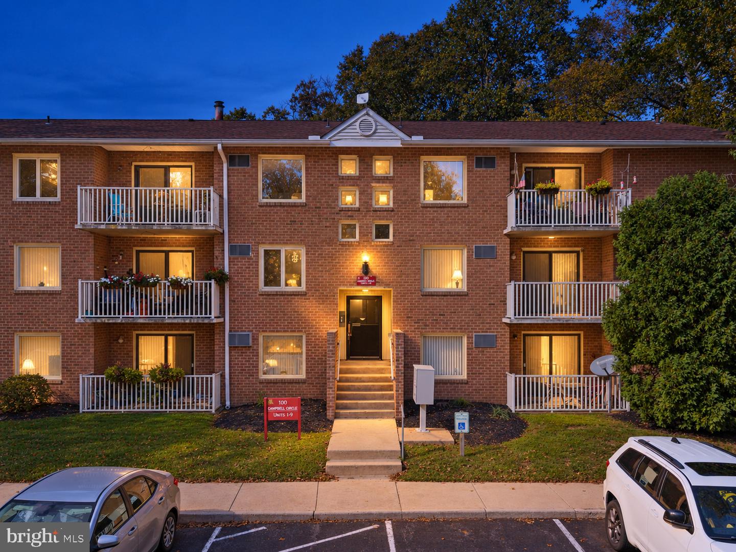 100 Campbell Cir #d-5 Property Photo 1