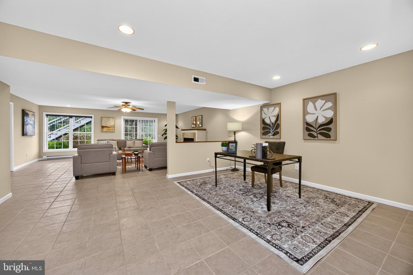 438 Larkspur Dr Property Photo 31