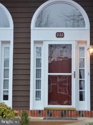 232 Fox Run Property Photo 1