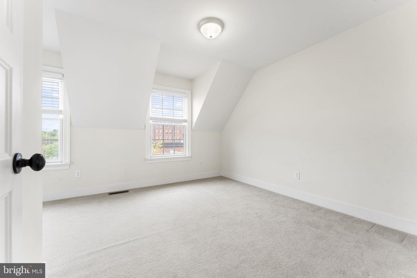 634 D St Property Photo 36