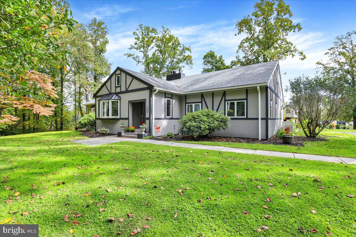 16 New Rd Property Photo 1