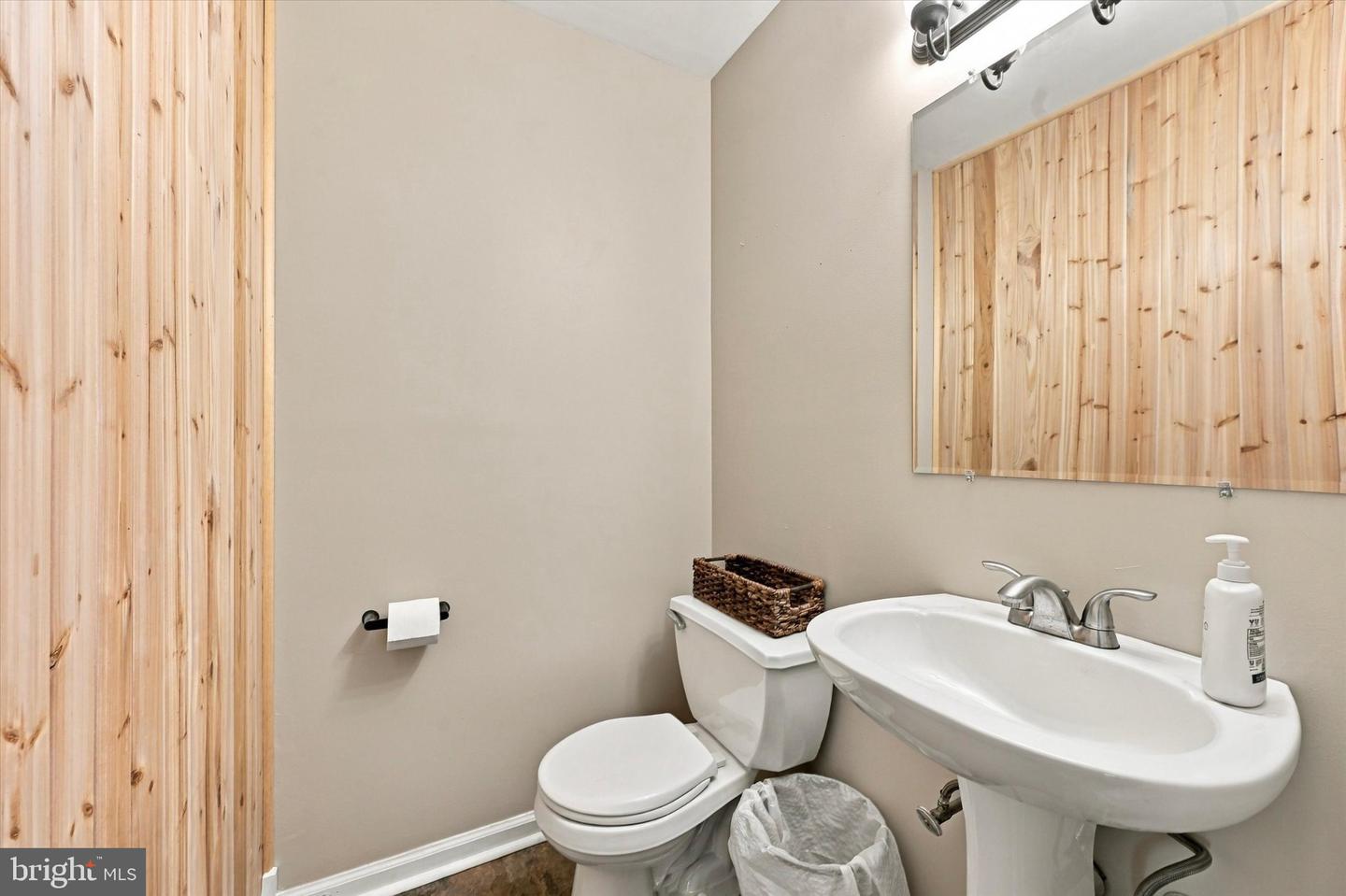 16 Marc Dr Property Photo 16