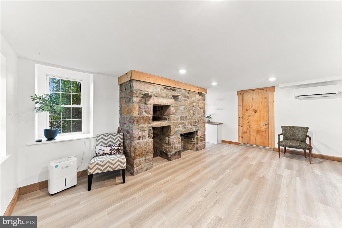238 Brown St Property Photo 30