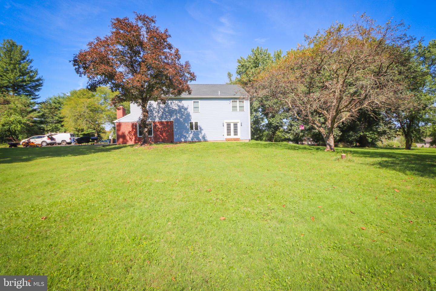 279 Schoolhouse Rd Property Photo 6