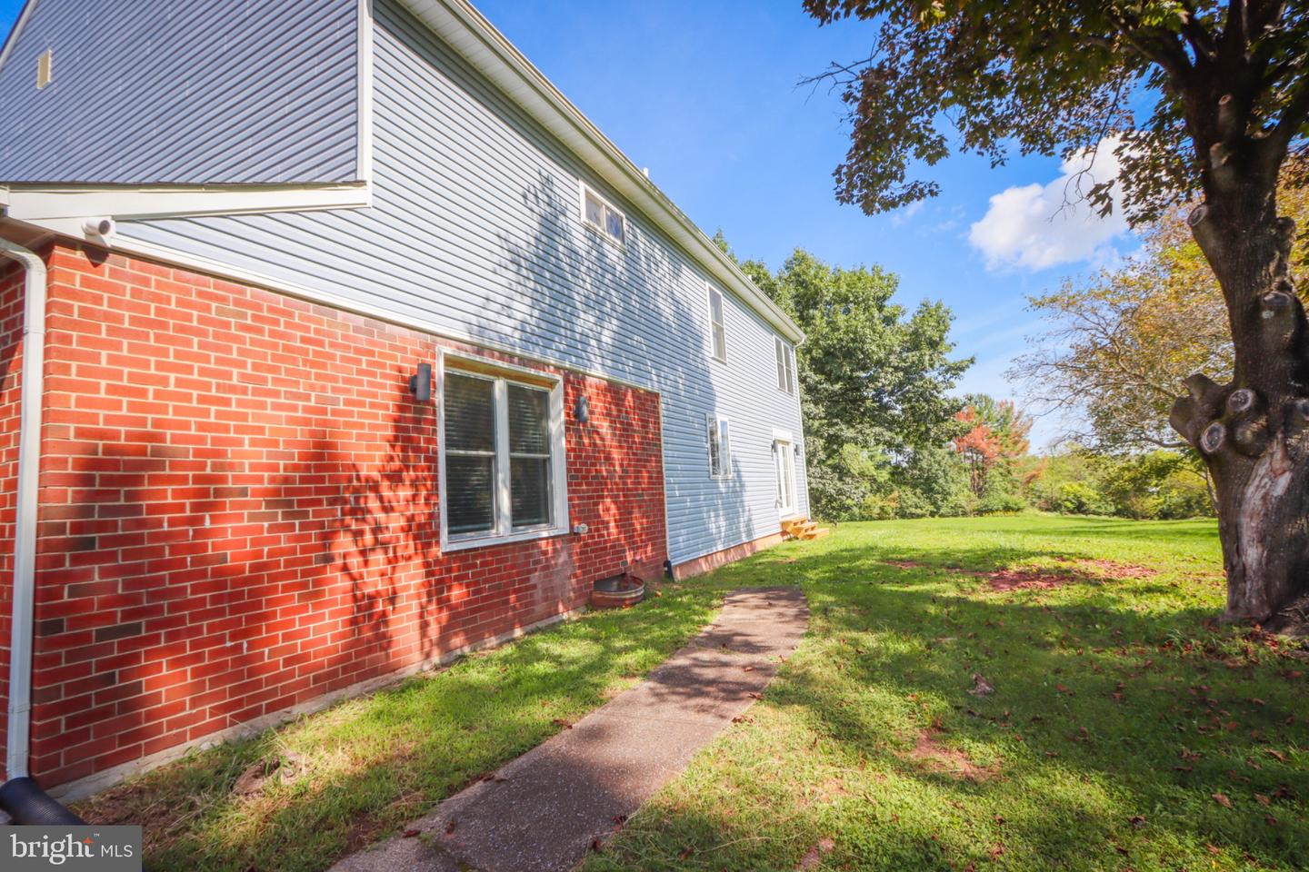 279 Schoolhouse Rd Property Photo 11