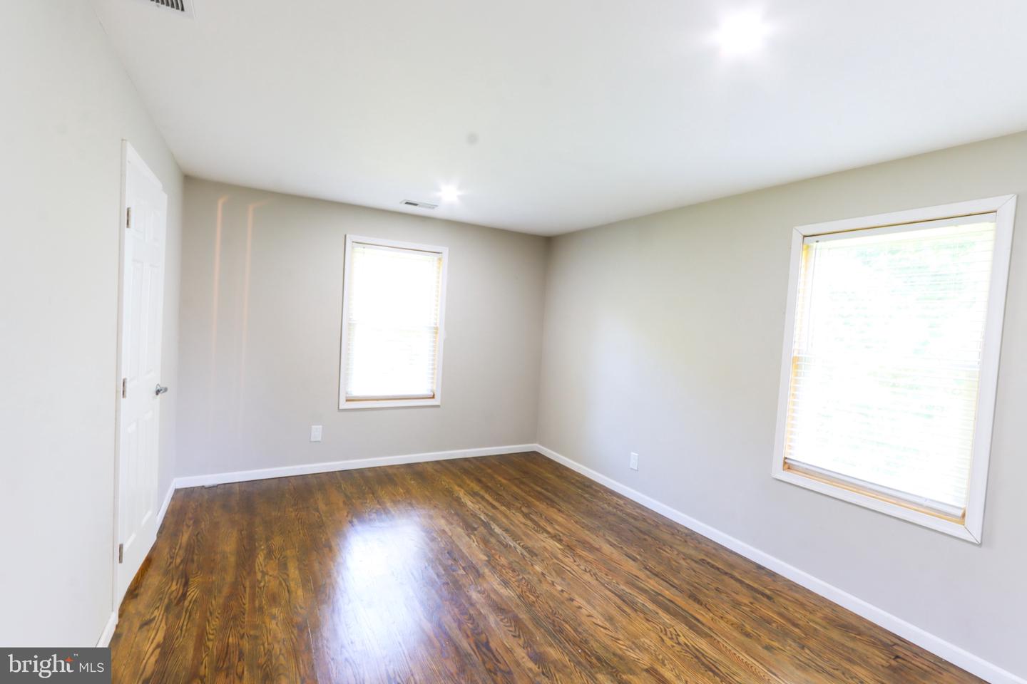 279 Schoolhouse Rd Property Photo 20