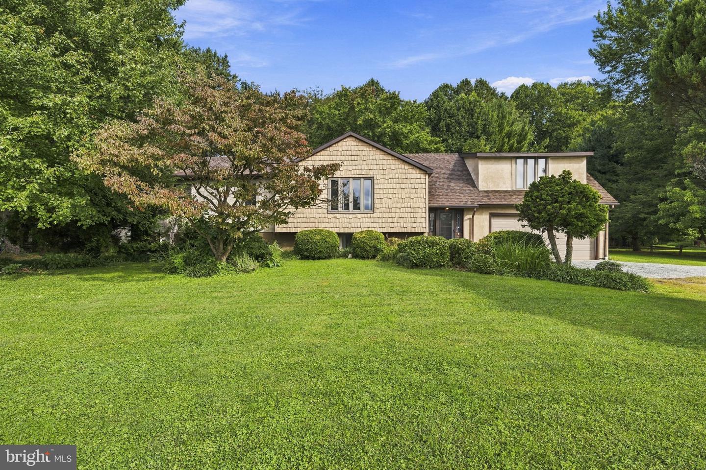 180 COLLEGE CIR