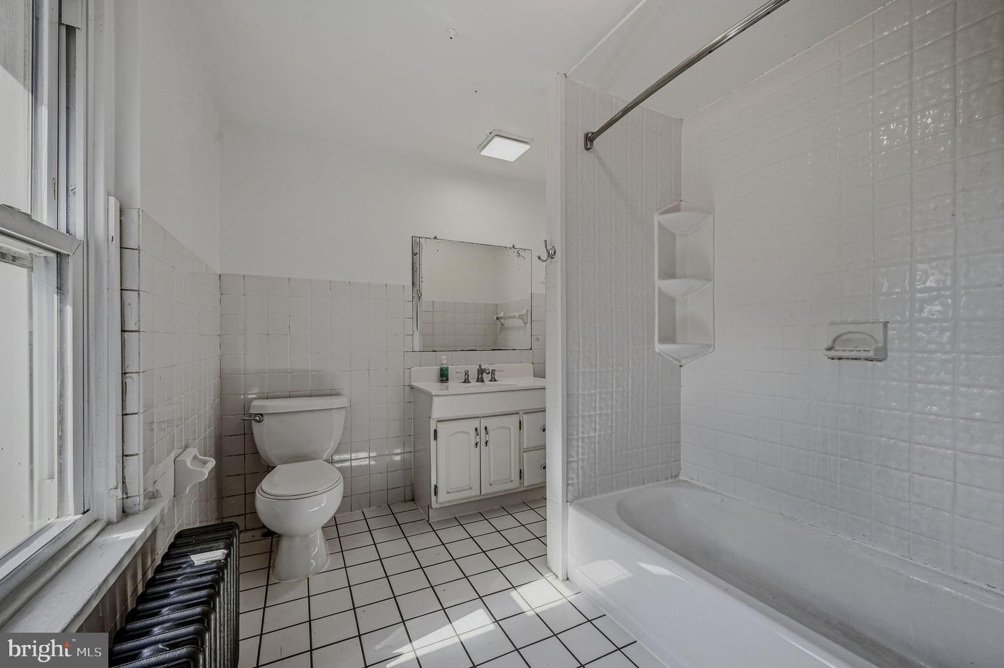 108 W Harmony Rd Property Photo 16