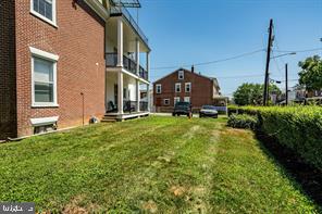 537 S Walnut St #6 Property Photo 3