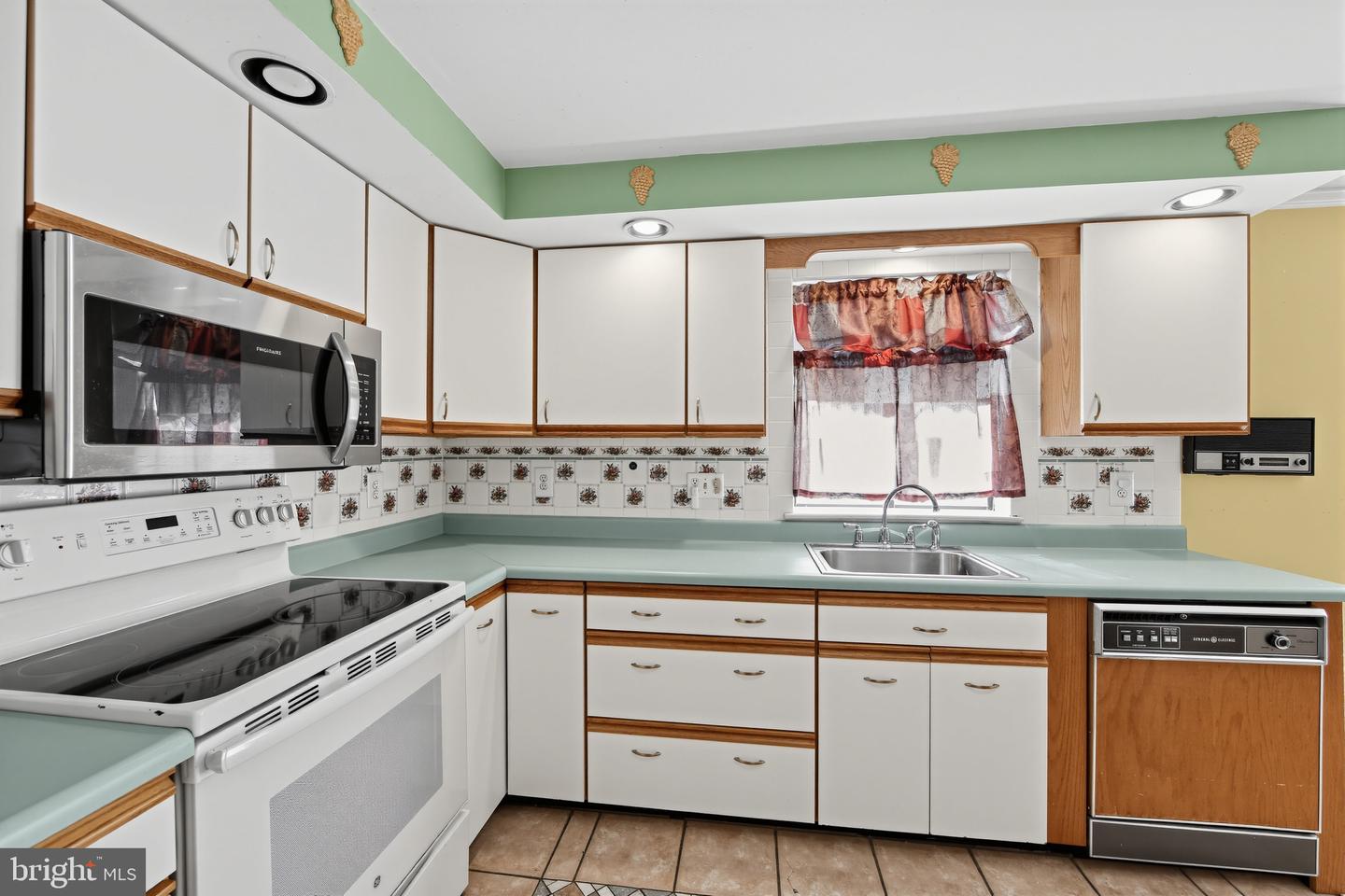 301 S Concord Rd Property Photo 15