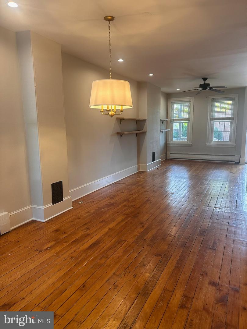 121 W Biddle St Property Photo 8