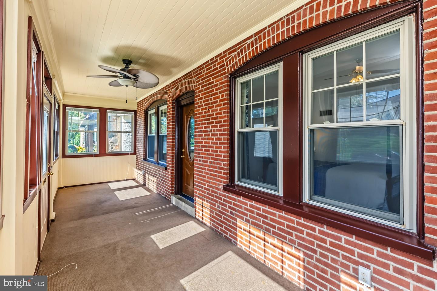 507 Price St Property Photo 5