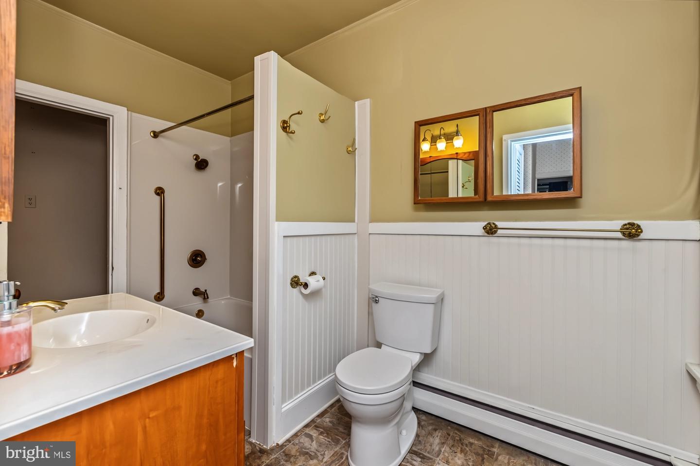507 Price St Property Photo 17