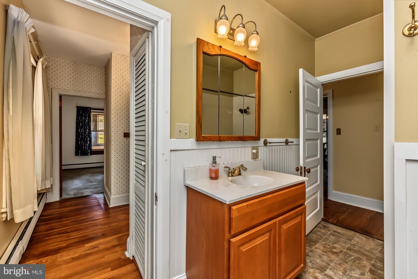 507 Price St Property Photo 18