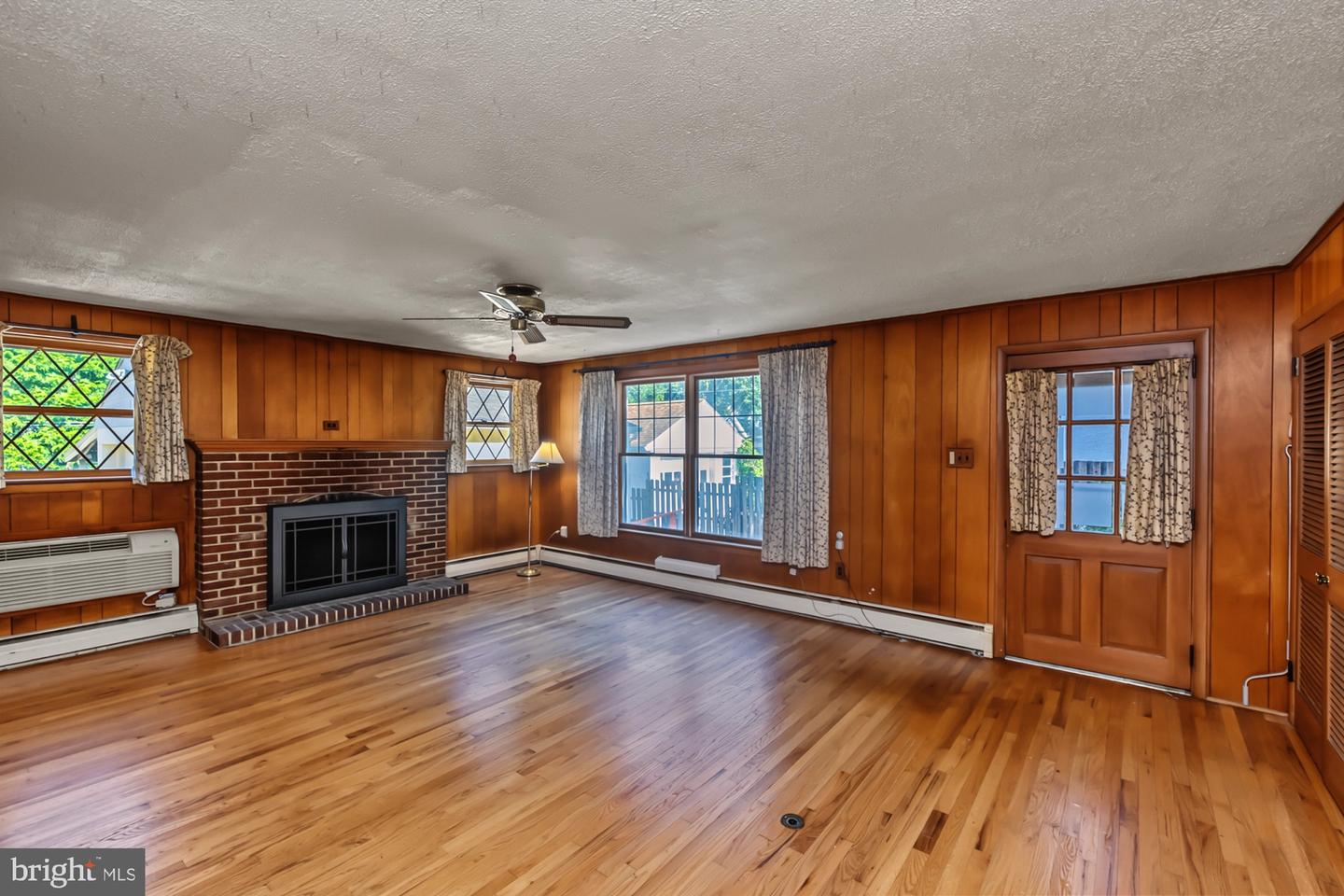 507 Price St Property Photo 21