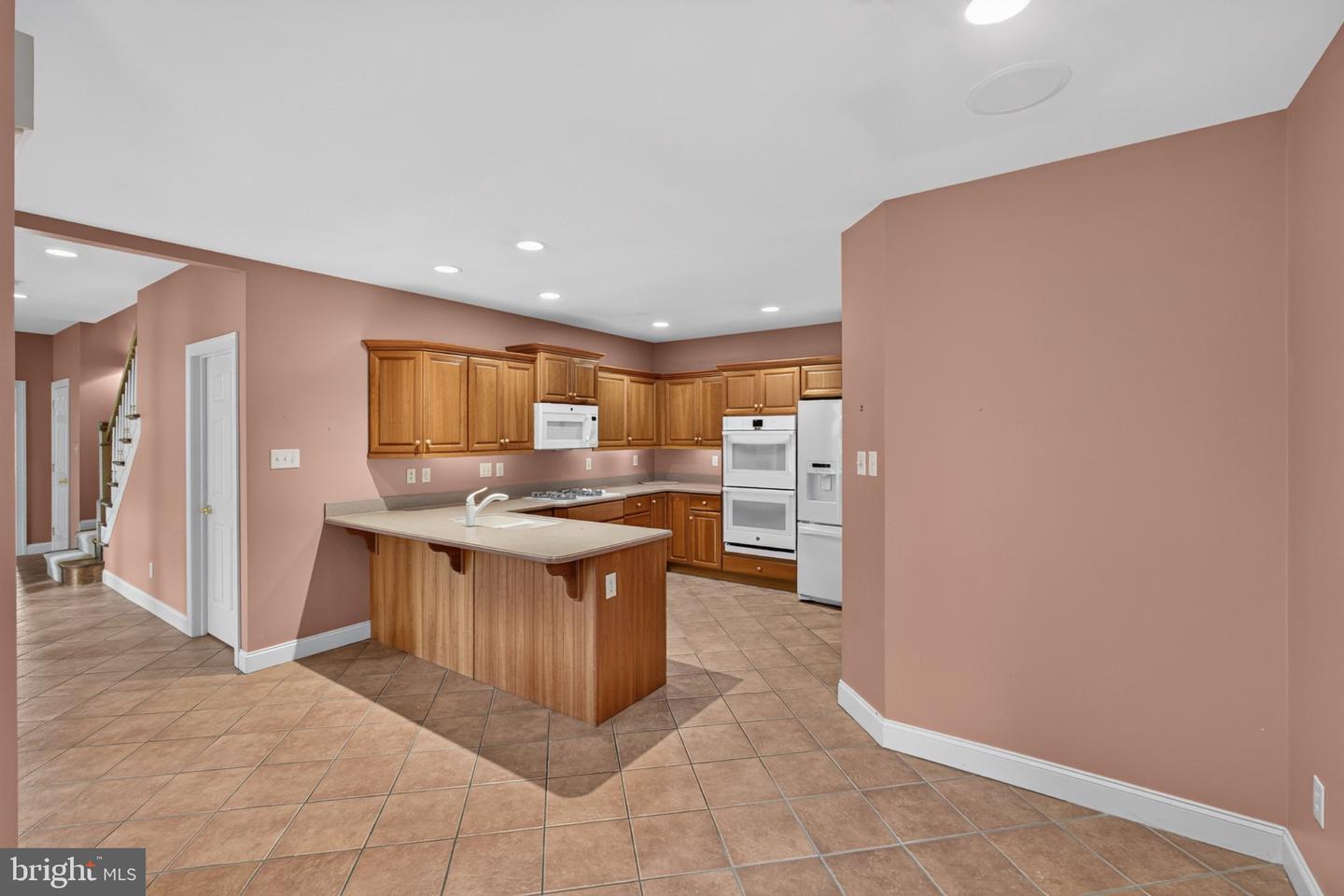 405 Vineyard Ln Property Photo 8