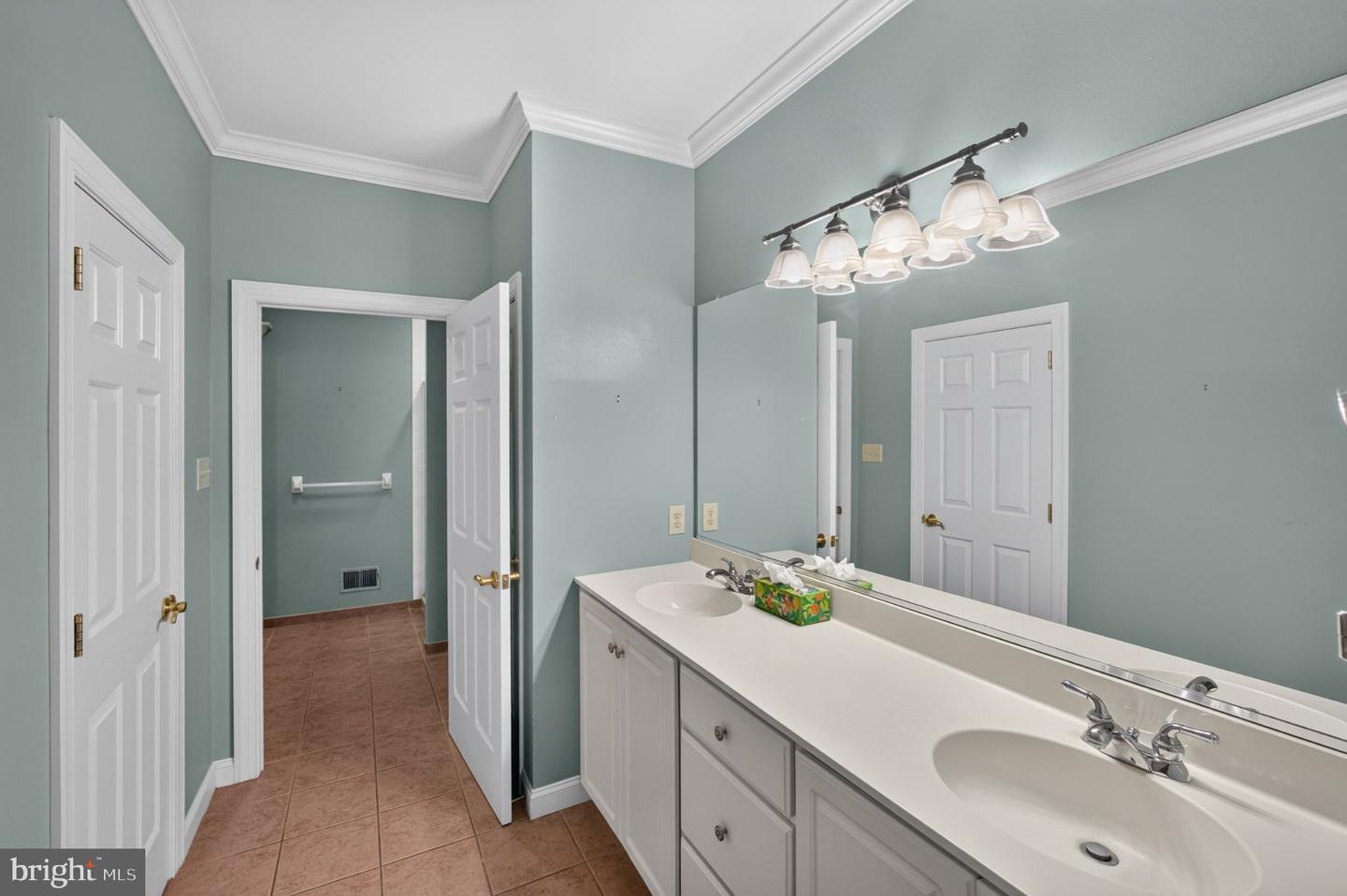 405 Vineyard Ln Property Photo 18