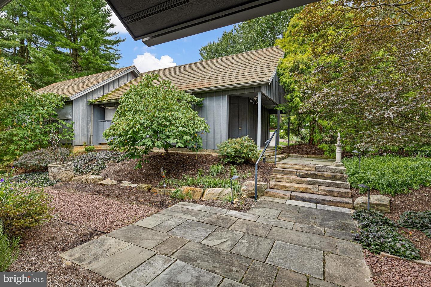 45 Clifton Dr #45 Property Photo 2