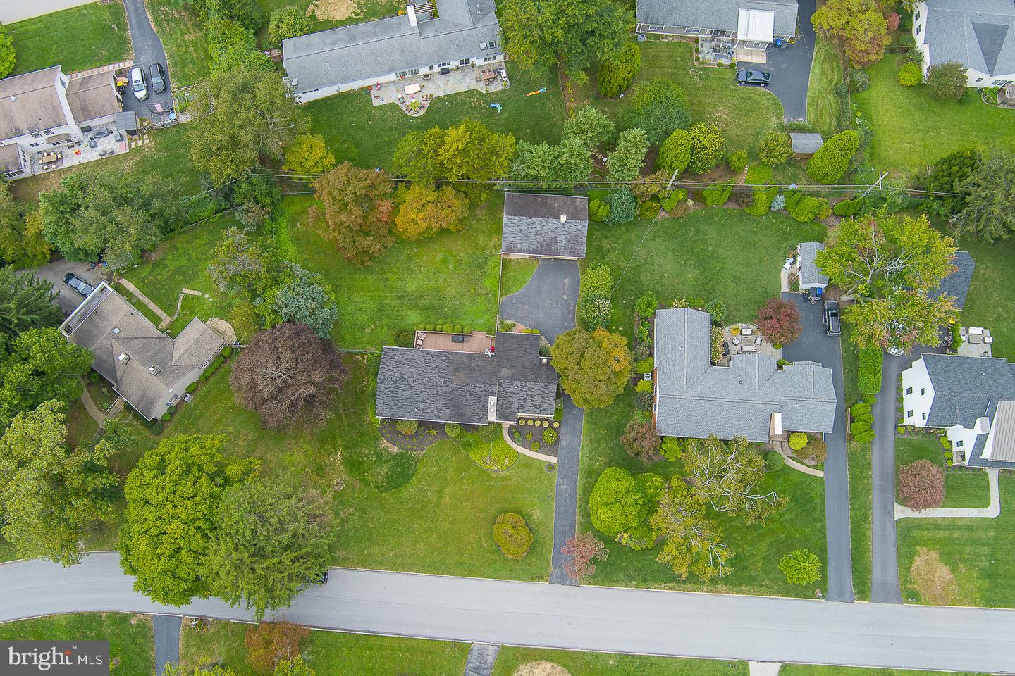 415 School Ln Property Photo 29