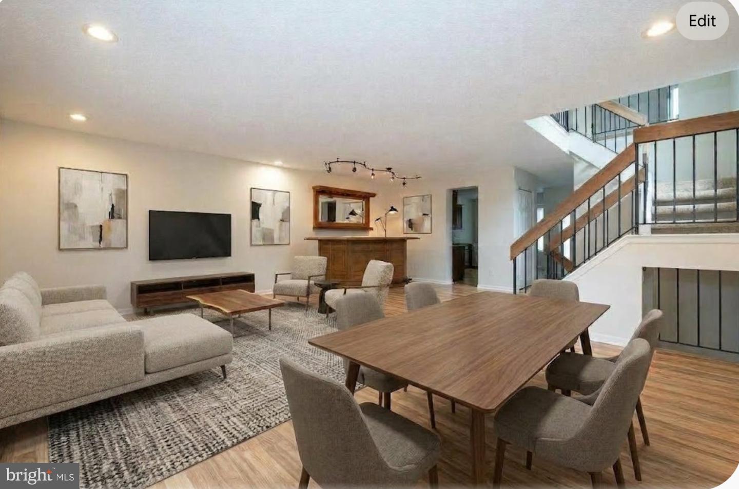 7 Lantern Ln #7 Property Photo 16